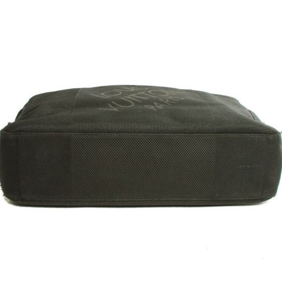 Authentic Louis Vuitton Damier Geant Yack Briefcase - Picture 8 of 11